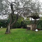 Robert House דירה